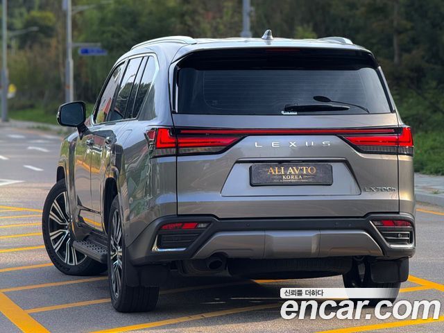 Lexus LX 700h Luxury — пробег 5 229 км — фото 4 из 5