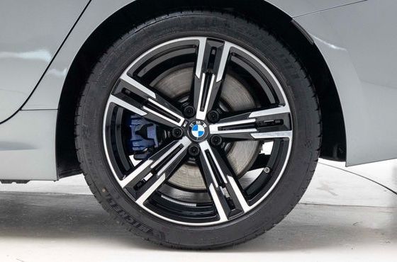BMW 3-Series 320i M Sport — пробег 8 420 км — фото 5 из 5