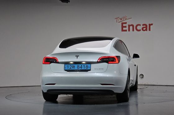 Tesla Model 3 Long Range AWD — пробег 46 672 км — фото 5 из 5