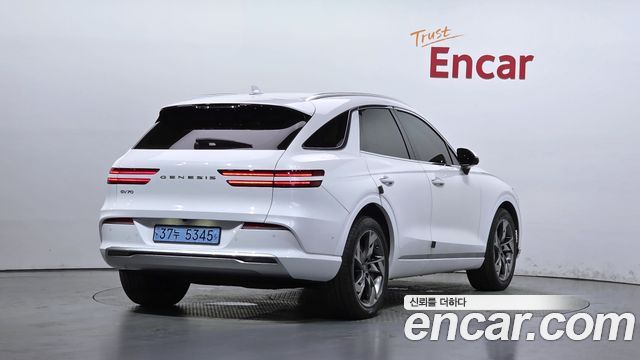 Genesis GV70 из Кореи Encar