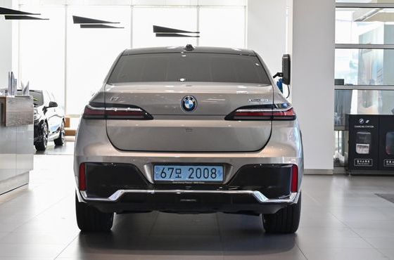 BMW i7 xDrive 60 M sport — пробег 32 809 км — фото 3 из 5