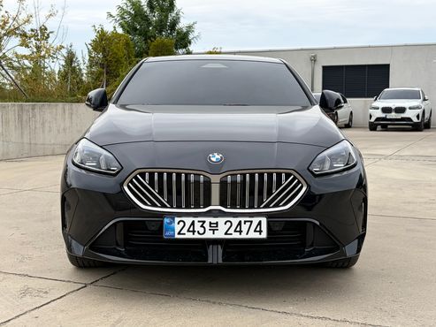 BMW 2-Series 220 M Sport Design — пробег 4 037 км — фото 3 из 5