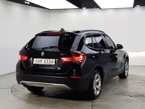 BMW X1 xDrive 18d — пробег 86 205 км — фото 4 из 5