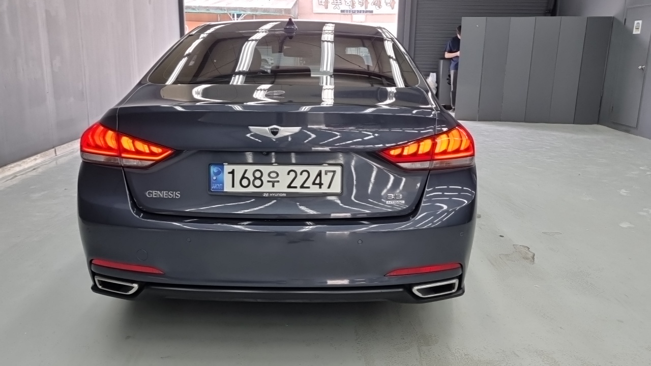Hyundai Genesis G330 Premium AWD — пробег 209 438 км — фото 4 из 5