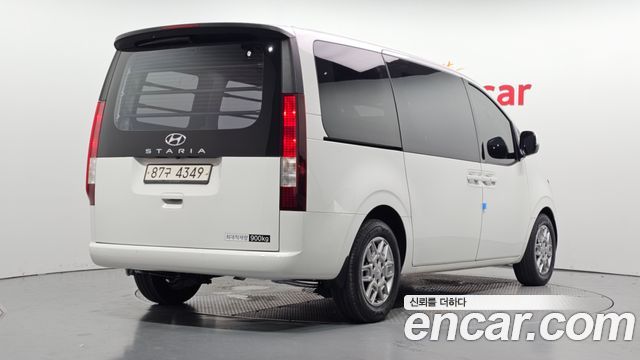 Hyundai Staria из Кореи Encar