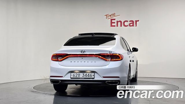 Hyundai Grandeur 3.3 Celebrity — пробег 49 013 км — фото 4 из 5