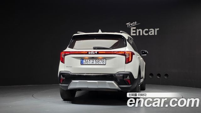 Kia Seltos из Кореи Encar