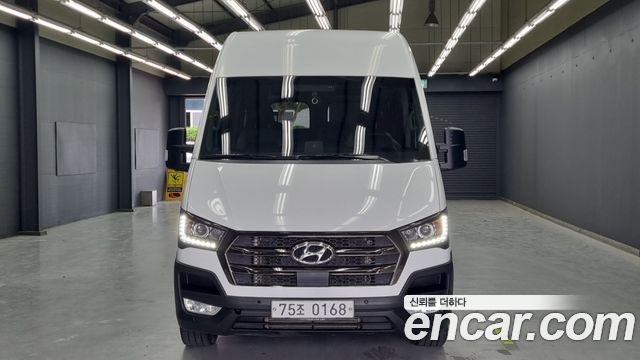Hyundai Solati 15-seater Luxury — пробег 51 125 км — фото 1 из 5
