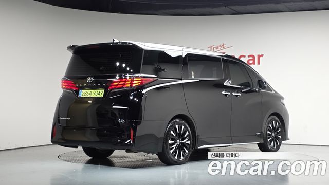 Toyota Alphard 2.5 HEV Executive AWD — пробег 21 104 км — фото 2 из 5