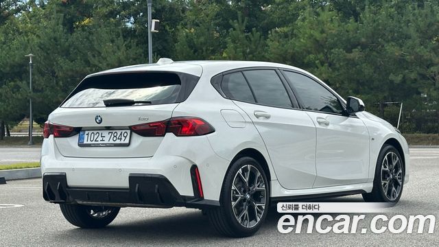BMW 1-Series 120 M Sport — пробег 5 551 км — фото 2 из 5
