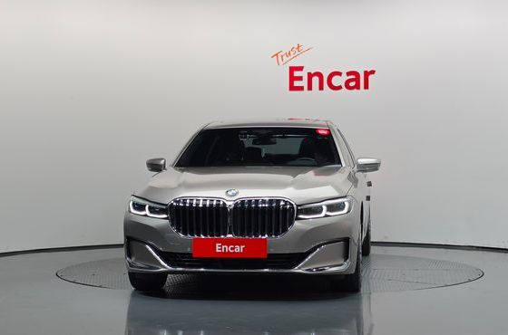 BMW 7-Series 740Li xDrive Design Pure Excellence — пробег 289 970 км — фото 3 из 5