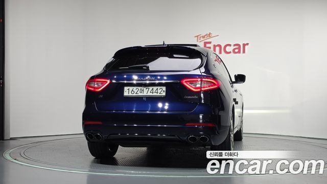 Maserati Levante из Кореи Encar