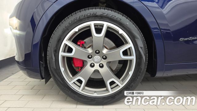 Maserati Levante из Кореи Encar