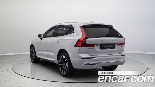 Volvo XC60 T8 Ultra Bright — пробег 1 109 км — фото 2 из 5