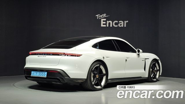 Porsche Taycan из Кореи Encar