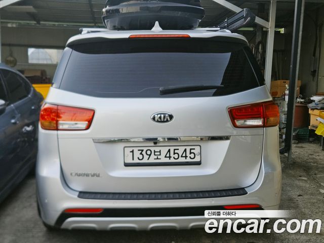Kia Carnival из Кореи Encar