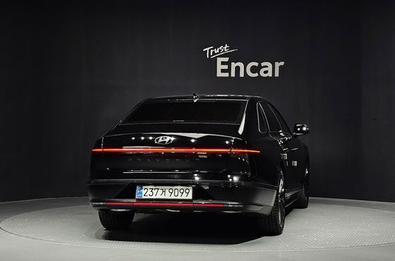 Hyundai Grandeur Calligraphy — пробег 11 539 км — фото 4 из 5