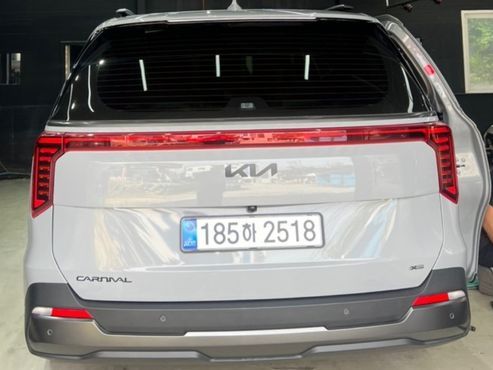 Kia Carnival Hev 9 Seater X Line — пробег 213 км — фото 3 из 5
