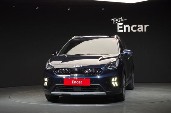 Kia Niro 1.6 HEV Signature — пробег 38 172 км — фото 3 из 5