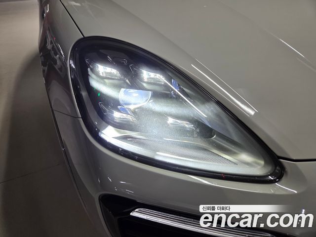 Porsche Cayenne 3.0 COUPE PLATINUM EDITION — пробег 53 000 км — фото 3 из 5