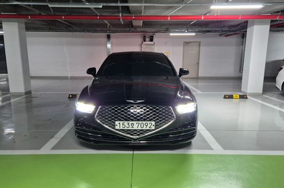 Genesis G90 3.8 AWD Premium Luxury — пробег 93 500 км — фото 1 из 5