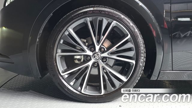 Toyota Prius из Кореи Encar