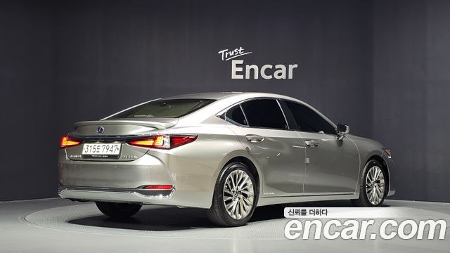 Lexus ES Luxury Plus — пробег 100 794 км — фото 2 из 5