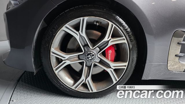 Kia Stinger из Кореи Encar