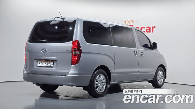 Hyundai Starex 5-Seater VAN Smart — пробег 75 463 км — фото 2 из 5