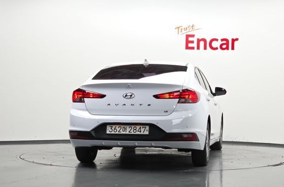 Hyundai AVANTE 1.6 Smart — пробег 120 399 км — фото 4 из 5