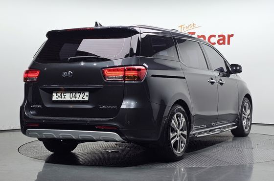 Kia Carnival 7-seater Limousine President — пробег 184 426 км — фото 2 из 5