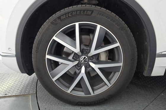Volkswagen Touareg 3.0 TDI Premium — пробег 216 934 км — фото 5 из 5