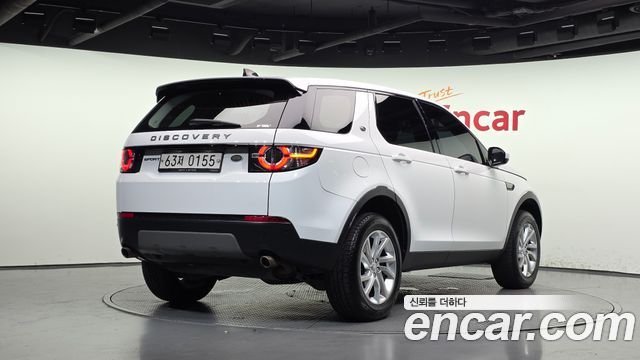 Land Rover Discovery Sport 2.0 TD4 SE — пробег 124 134 км — фото 2 из 5