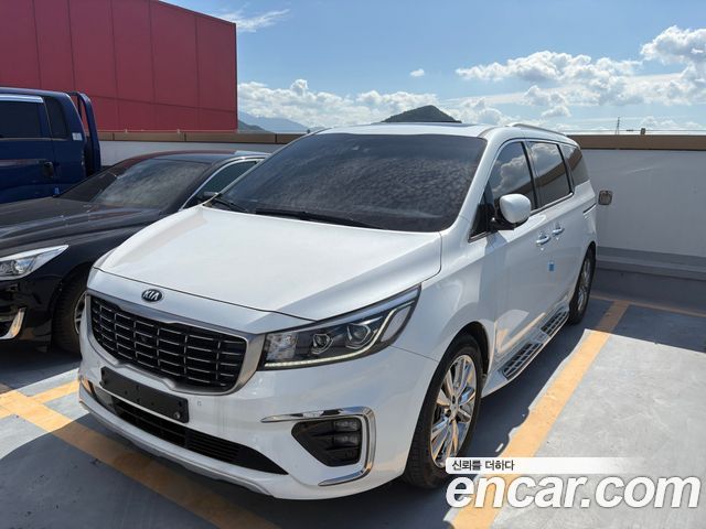 Kia Carnival Gasoline 9-Seater Noblesse Special — пробег 147 998 км — фото 1 из 5