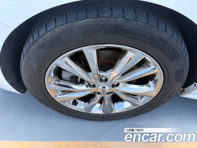 Kia Carnival Gasoline 9-Seater Noblesse Special — пробег 147 998 км — фото 5 из 5