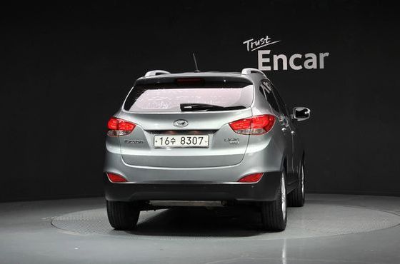 Hyundai Tucson Diesel 2WD LX20 Smart-Pack — пробег 204 701 км — фото 4 из 5