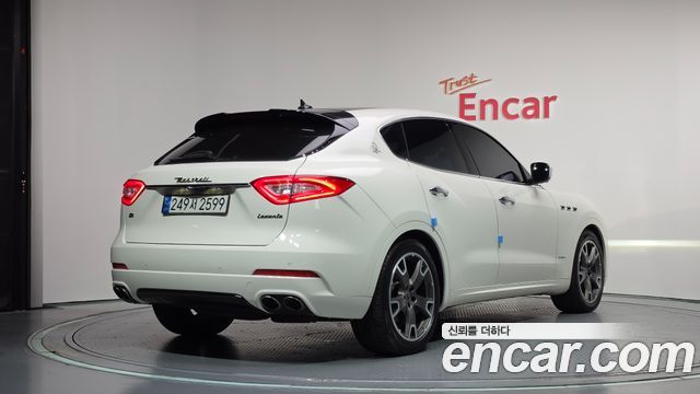 Maserati Levante 3.0 AWD GranSport — пробег 118 887 км — фото 2 из 5