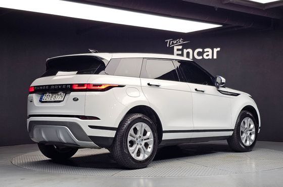 Land Rover Range Rover Evoque D150 S — пробег 92 980 км — фото 2 из 5