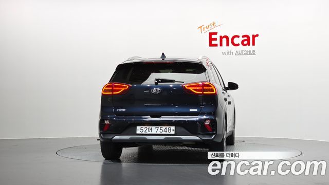 Kia Niro 1.6 HEV Noblesse Special — пробег 111 401 км — фото 4 из 5
