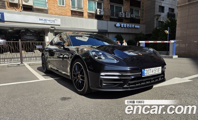 Porsche Panamera 2.9 AWD — пробег 7 640 км — фото 2 из 5
