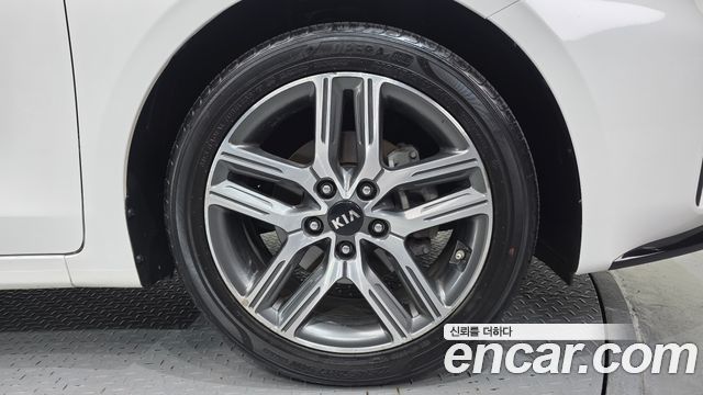 Kia K3 из Кореи Encar