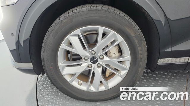 Genesis GV70 из Кореи Encar