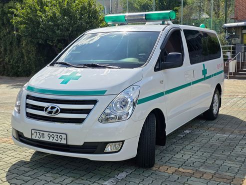 Hyundai Starex Ambulance — пробег 9 870 км — фото 3 из 5