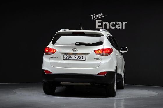 Hyundai Tucson Diesel 2WD LX20 Premier — пробег 159 810 км — фото 4 из 5