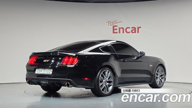 Ford Mustang GT Coupe — пробег 89 118 км — фото 2 из 5