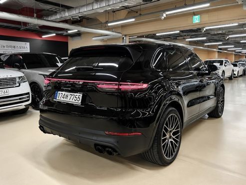 Porsche Cayenne 3.0 — пробег 62 400 км — фото 2 из 5