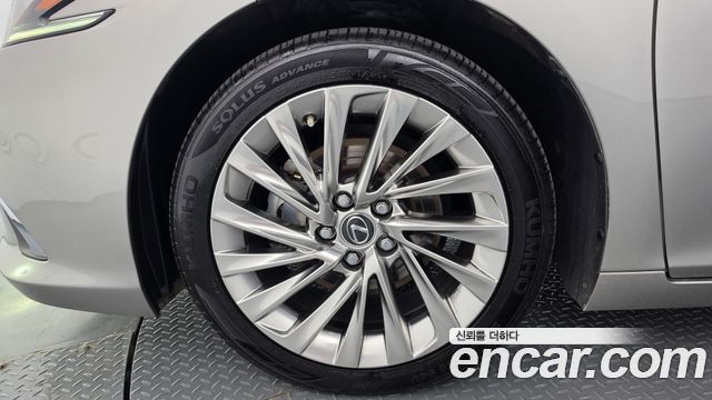 Lexus ES из Кореи Encar