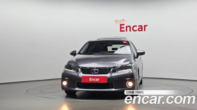 Lexus CT200h 1.8 Compact Luxury ZWA10 — пробег 71 743 км — фото 3 из 5