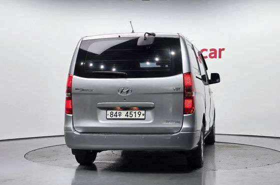 Hyundai Starex 5-Seater VAN Smart — пробег 210 479 км — фото 4 из 5