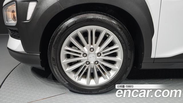 Hyundai Kona из Кореи Encar